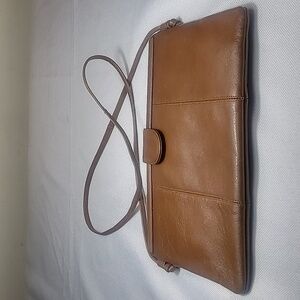 Koret vintage tan genuine leather crossbody bag